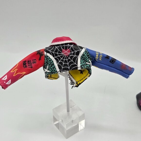 LOL Surprise OMG Remix Rocker Boi & Punk Grrrl Doll Set With Accessories - Picture 8 of 10